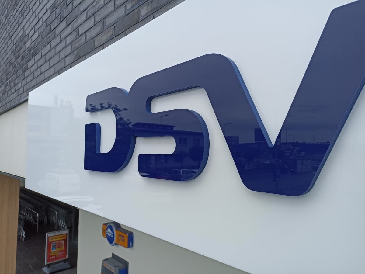 DSV reklama z dibondu, styroduru, plexi